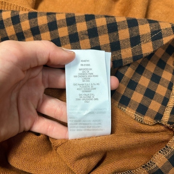 Bundle of women’s plus size tops - Picture 12 of 12